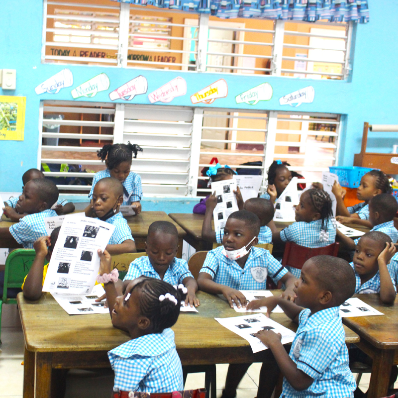 Read Write Now Program – HELP Jamaica! e.V.